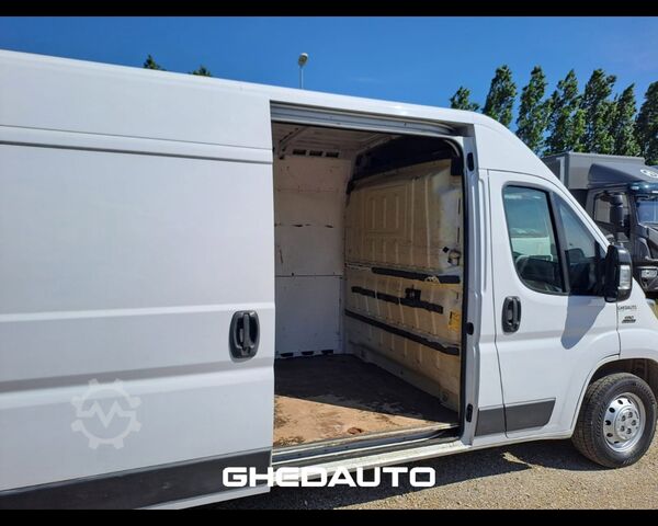 Minibus FIAT Ducato 290 35 E5 2014 - Ducato 35 LH2 2.3 mjt 130cv vetrato F.L.