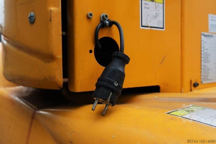 Articulated boom lift Haulotte STAR 10 Electric, 10m Working Height, 3m Reach, 20