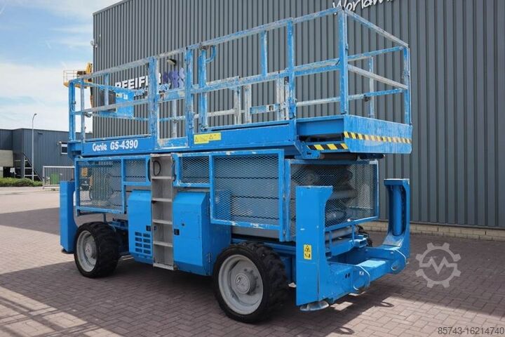 Scherenhebebühne Genie GS4390 Diesel, 4x4 Drive, 15.11m Working Height 68