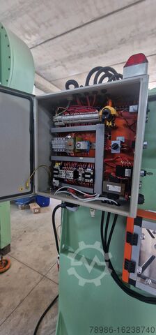 έκκεντρη πρέσα IMS T25