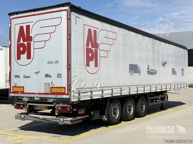 Semiremorcă deschisă cu prelată Schmitz Cargobull Curtainsider Standard Ladebordwand Getränke