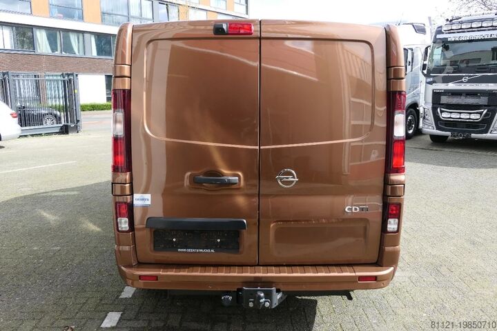 Dobozos kisteherautó Opel Vivaro-B CDTI | 97053Km | 2019 | Tires 90% | Na...