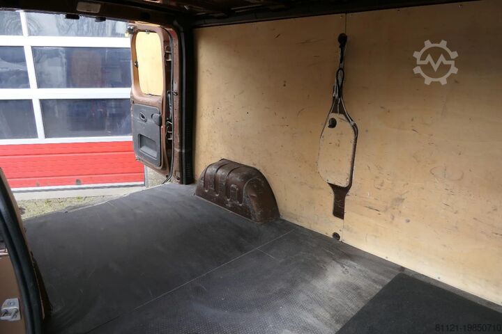 Dobozos kisteherautó Opel Vivaro-B CDTI | 97053Km | 2019 | Tires 90% | Na...