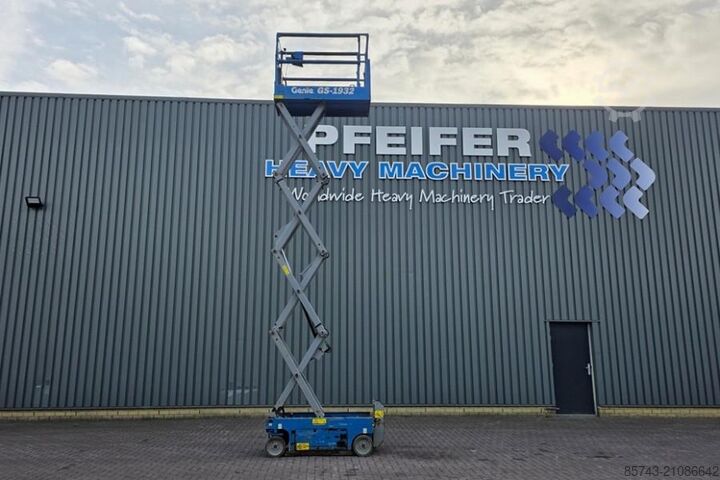 Schaarlift Genie GS1932 Electric, Working Height 7.8 m, 227kg Capac