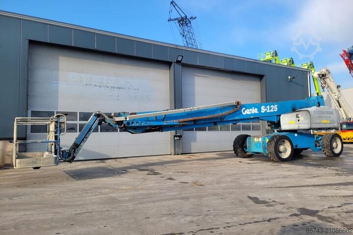 Telescopisch platform Genie S125 As-Is, Diesel, 4x4x4 Drive, 40.1m Working Hei