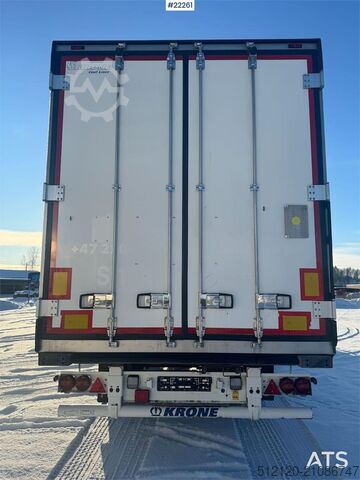 Krone kastoplegger met Thermo King-unit Krone box semi-trailer with Thermo King unit