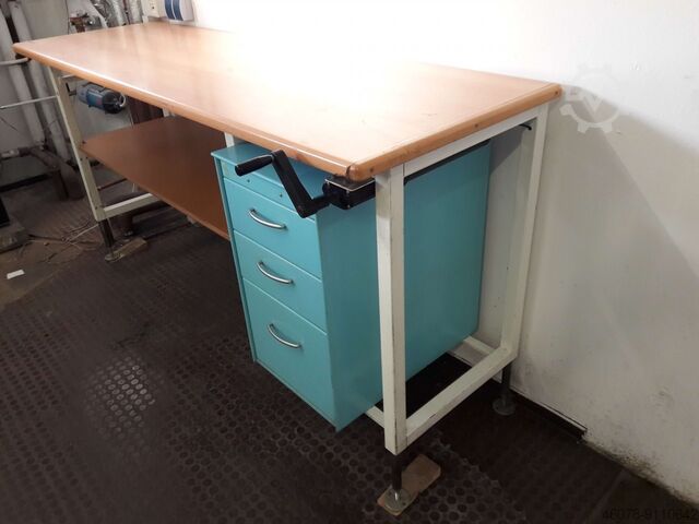 Table de travail, table d'emballage Unbekannt Tisch höhenverstellbar