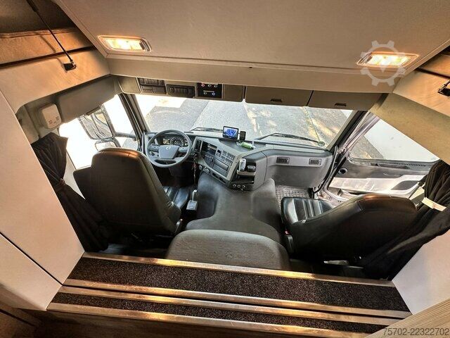 Furgone Volvo FM 330 5 Pferde Wohnung Popout