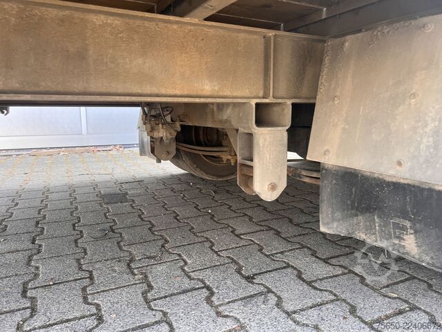 Remorcă cu platformă joasă Humbaur HBTZ 136224 TA-BS  13,6 t Tandemtieflader