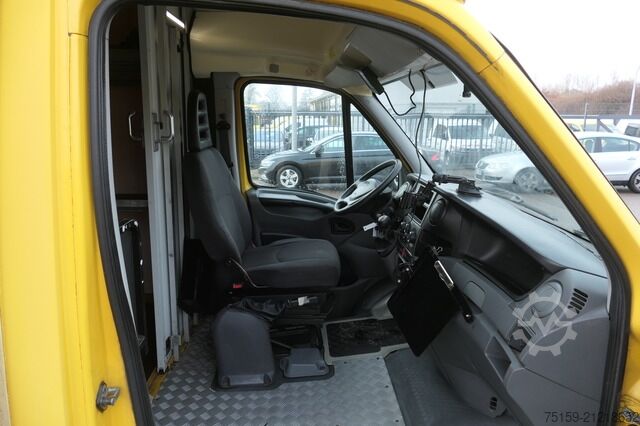 Skříňová dodávka iveco Daily 35 S11 C30C AUTOMATIK KAMERA Regale LUFT DURCHGANG EURO-5 CoC