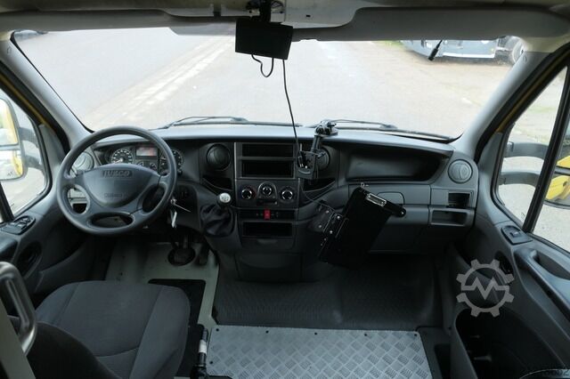 Skříňová dodávka iveco Daily 35 S11 C30C AUTOMATIK KAMERA Regale LUFT DURCHGANG EURO-5 CoC