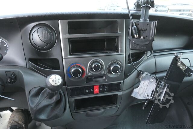 Skříňová dodávka iveco Daily 35 S11 C30C AUTOMATIK KAMERA Regale LUFT DURCHGANG EURO-5 CoC