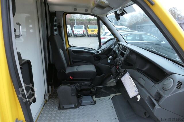 Skříňová dodávka iveco Daily 35 S11 C30C AUTOMATIK KAMERA Regale LUFT DURCHGANG EURO-5 CoC