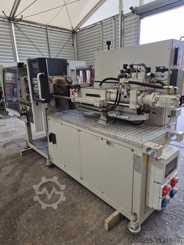 Enjeksiyon kalıplama makinesi Negri Bossi 40