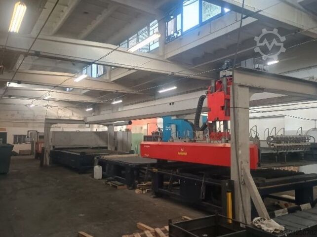 Laser cutting machine BYSTRONIC ByStar 4020 mit Ladesystem