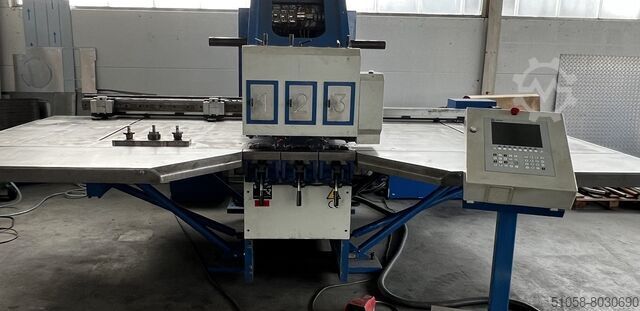 μηχανή διάτρησης και κοχλίωσης Boschert TRI1000 CNC Z