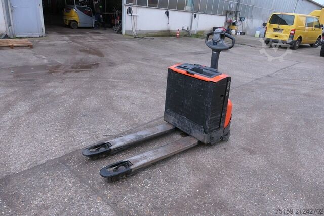 Manual pallet jack bt LWE 160 Batterie defekt! 31/2022