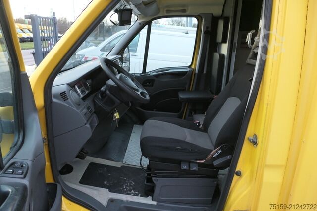 Boxvogn iveco Daily 35 S11 C30C AUTOMATIK KAMERA MAXI Regale DURCHGANG
