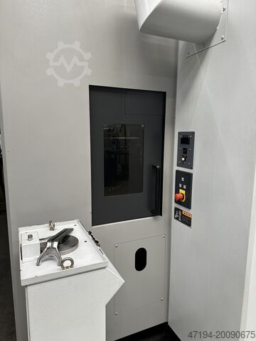 Centro de usinagem vertical Mori Seiki NMV5000 DCG