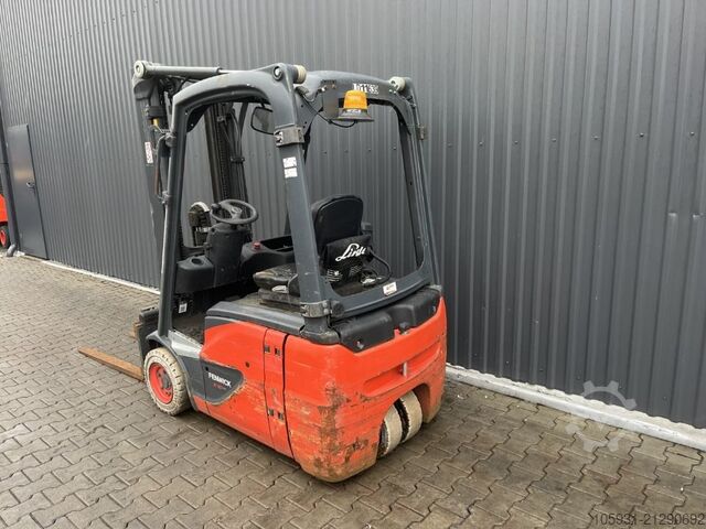 Electric 3-wheel forklift Linde E16C-02