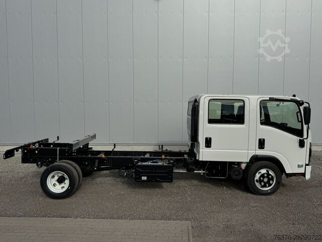 Annan ISUZU M30 M DOKA 7-Sitzer  5.2 l 190 PS Radst. 4.475