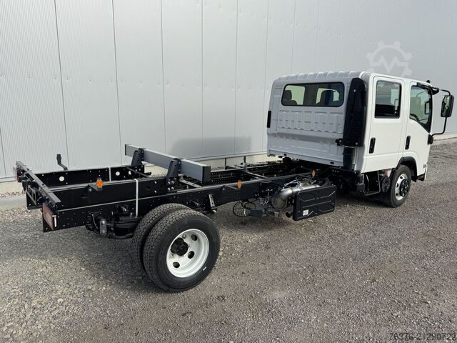 Annan ISUZU M30 M DOKA 7-Sitzer  5.2 l 190 PS Radst. 4.475