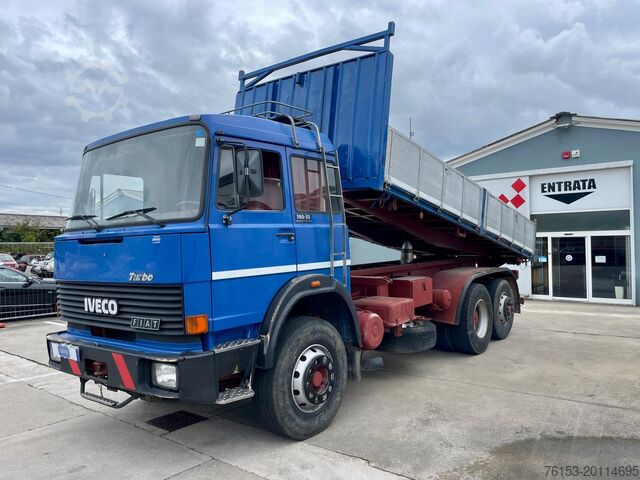 Kiepwagen Iveco 190-38 6X2 TRILATERALE