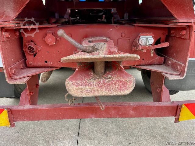 Kiepwagen Iveco 190-38 6X2 TRILATERALE