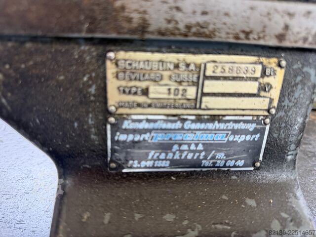 Precyzyjna tokarka Schaublin 102