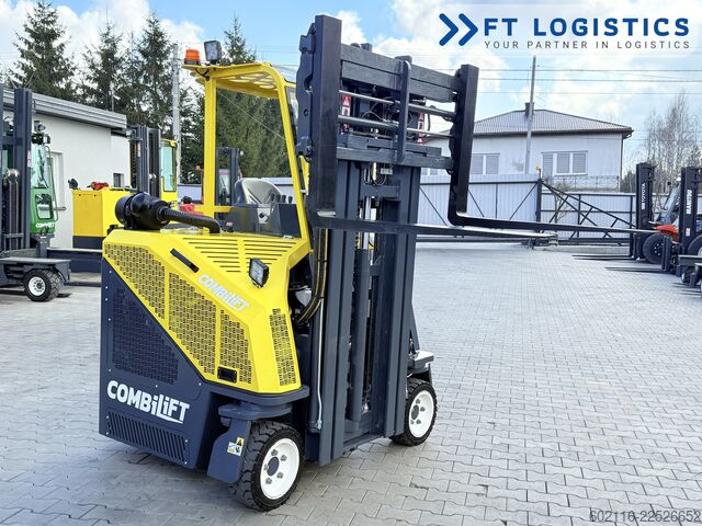 Fyrvägstruck Combilift CB2500 GAS TRIPLEX 4900 FORK POSITIONER