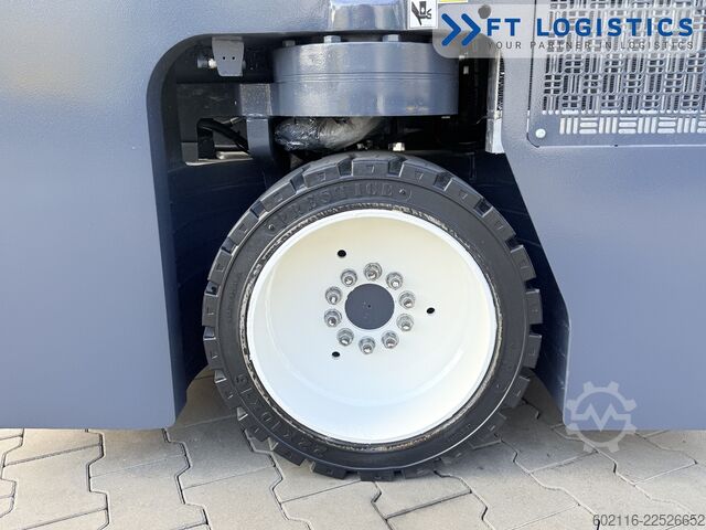 Fyrvägstruck Combilift CB2500 GAS TRIPLEX 4900 FORK POSITIONER