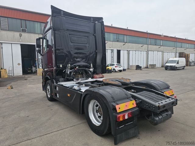 Standardní tahač MERCEDES-BENZ ACTROS 1845  * MOTORSCHADEN * KLIMA *