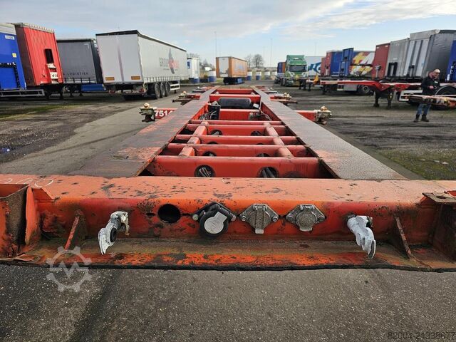 Transport af containere KRONE SD 27/ FIXED CHASSIS/ SAF DISC. 40 FT /2 X 20 F...