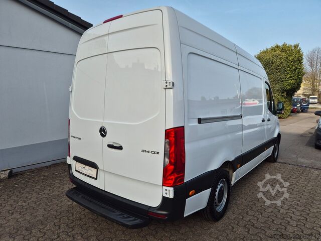 Bestelwagen met verhoogd dak MERCEDES-BENZ Sprinter 314 Kasten L2/H2*3 Sitzer*Klima*Regale*