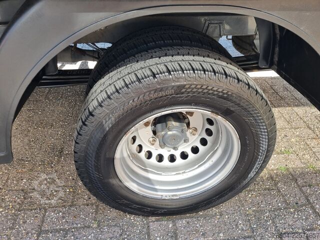 Platformwagen dubbele cabine Mercedes-Benz Sprinter 516 CDI DC Open laadbak N1 3.5T Trekha...