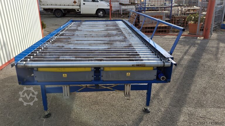 Przenośnik rolkowy, napędzany przenośnik rolkowy