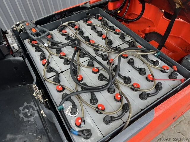 Empilhador eléctrico de 3 rodas Linde E16-02