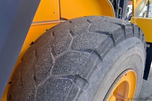 Sonstige VOLVO L180H