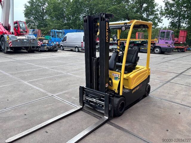 Targonca Hyster J2.0 XN LWB 2000 kg triplo/sideshift/ spreader