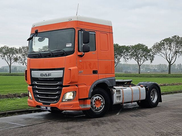 Padrão-SZM DAF XF 440 SPACECAB MANUAL