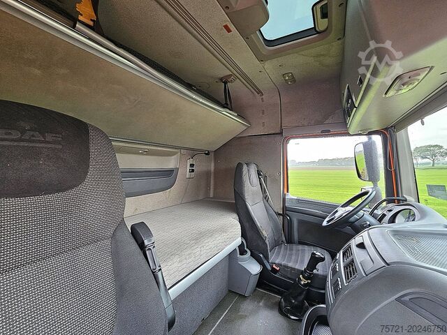 Padrão-SZM DAF XF 440 SPACECAB MANUAL
