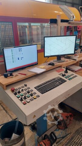 Snickerimaskin Hundegger K2i