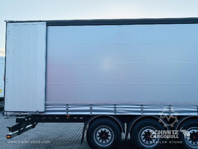 Öppen semitrailer med kapell Berger Curtainsider Standard