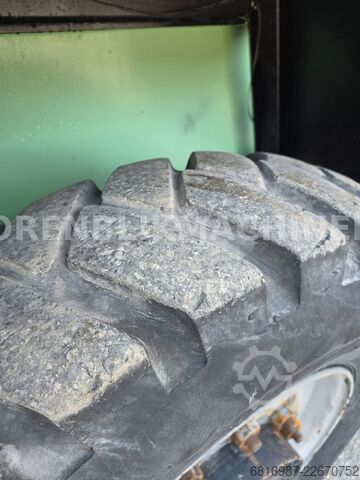 Hochbaukran TEREX KOEHRING LTR110