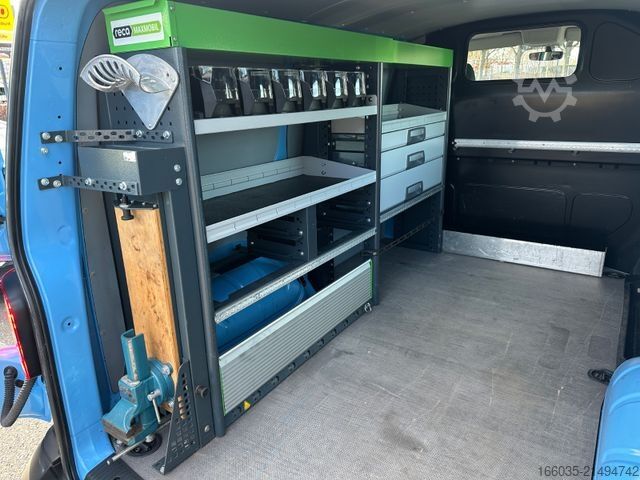 Panelvan VOLKSWAGEN T6.1 Kasten 2.0TDI 4MOTION LED AHK Regal