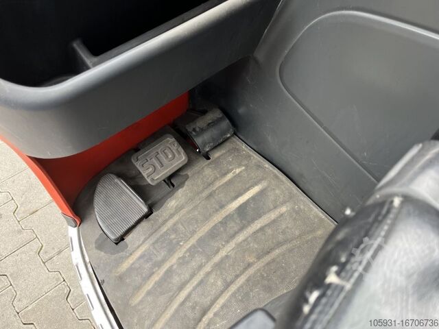 Tehergépkocsi Linde R14-01