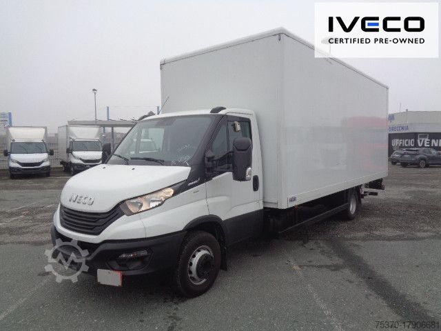 Vrachtwagen met bakwagen IVECO DAILY 70C18HA8/P
