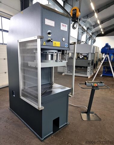 Pers met enkele kolom - hydraulisch SICMI PCL 100 A