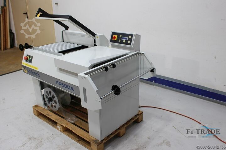 Półautomatyczna zgrzewarka kątowa SMIPACK FP 560a