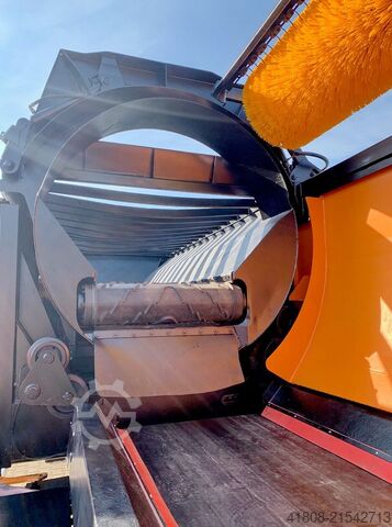 Mobilní bubnový třídicí systém PRONAR MPB 20.55